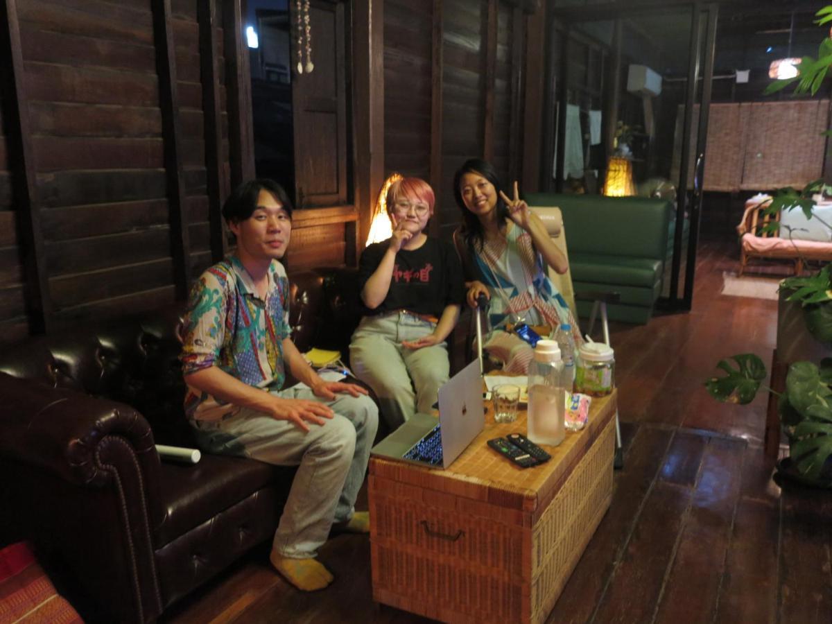 Non House Bangkok บ้านนอนโฮสเทล ภายนอก รูปภาพ